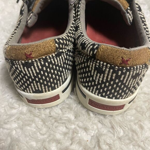 Twisted Black and Cream Geometric Patterned men’s Sneakers SZ11M - Picture 4 of 10